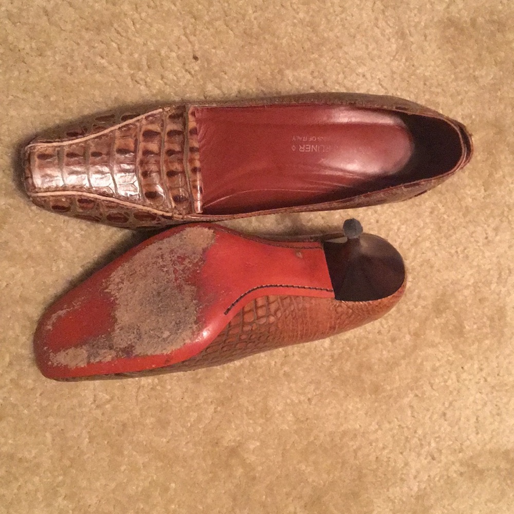 Shoes - Picture 2 of 4